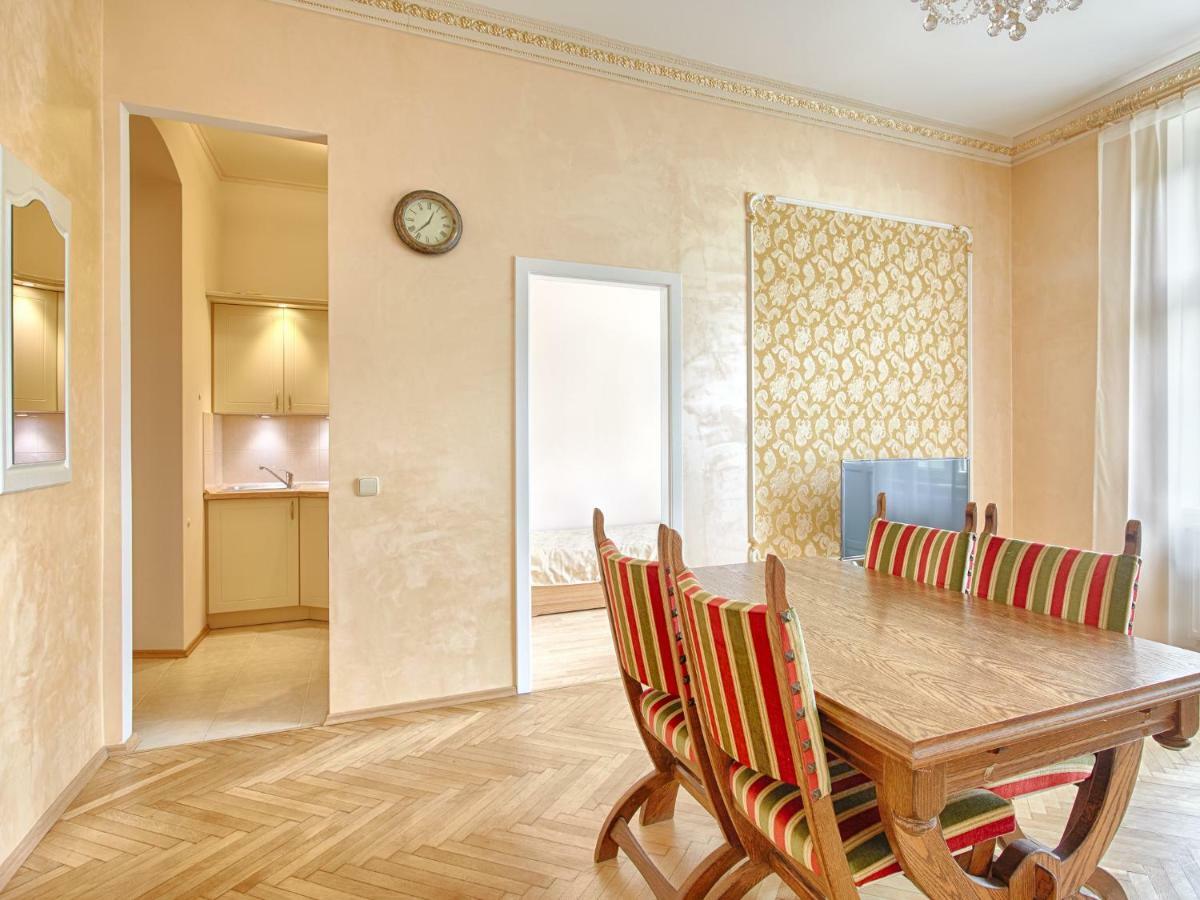 Lyra Apartments Karlovy Vary Exterior photo